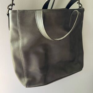 Crossbody tote bag